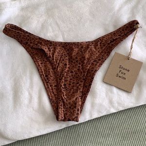 NWT new with tags Stone fox medium M bikini bottoms